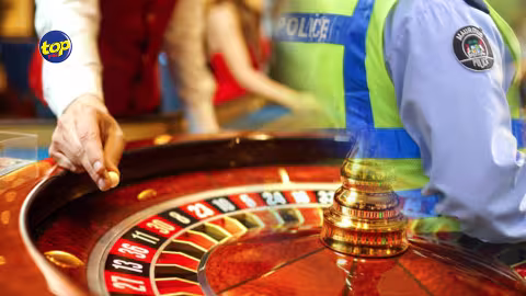 Sur les réseaux sociaux : Un inspecteur de police giflé devant une maison de jeu