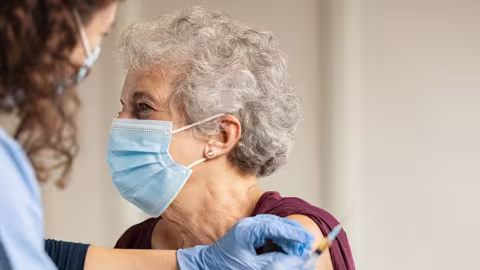 France : 3e dose quasi-obligatoire pour les plus de 65 ans