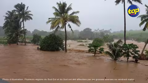 Montée des eaux dans le Sud : La route reliant Choisy à Bel Ombre, via Chamarel, fermée à la circulation