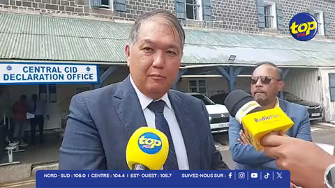 Michael Sik Yuen répond à Pravind Jugnauth : « Mo honté ki nou finn ena enn Premier ministre kouma li, ki ti enn “Home Prime Minister” »
