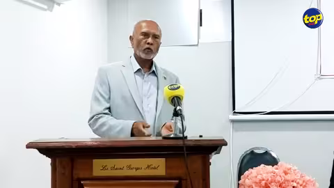 Pension de vieillesse : « Depi 55 banané, nu bane politiciens pé prend bane 3e age pu bane dépôt fixe…pé couyone nu chak fois », soutient Sahil Cheetamun