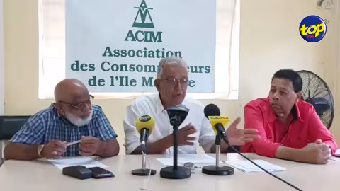 Consommation : ‘Les prix de l’essence restent artificiellement élevés, pour que les prix des autres produits aussi restent élevés,’ affirme Jayen Chellum