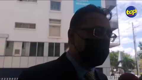 Affaire de vol de bois : Roshi Bhadain annonce des poursuites contre ceux qu’il accuse d’avoir participé à un complot contre lui