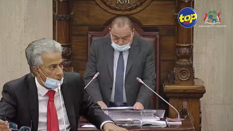 Affaire Angus Road : le speaker Sooroojdev Phokeer coupe court à la PNQ en refusant d’autres questions supplémentaires au Dr. Arvin Boolell