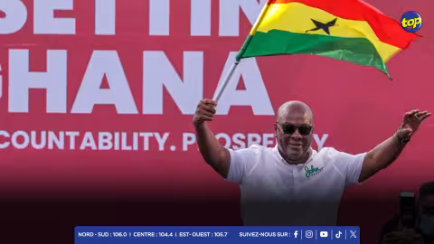 Présidentielle au Ghana: John Mahama vainqueur avec 56% des voix, selon la Commission électorale