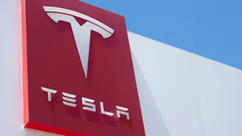 Tesla voit son action chuter de plus de 7 % à Wall Street