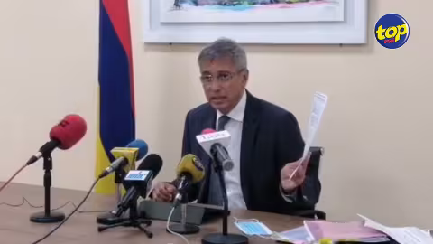 Situation économique : “La dilapidation des fonds de la Banque de Maurice pourrait nous faire vivre le même sort que le Sri Lanka » s’inquiète Xavier-Luc Duval