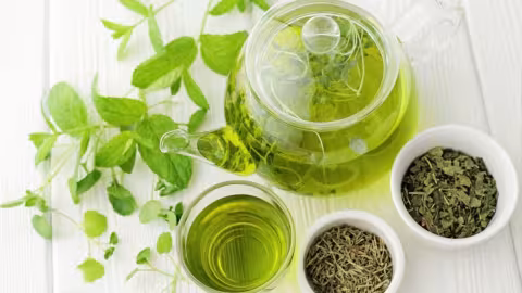 Thé vert : Pour garder une peau jeune