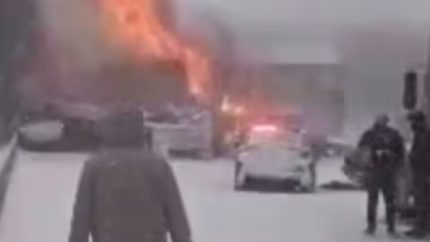 Tempête de neige historique et impressionnants carambolages aux États-Unis