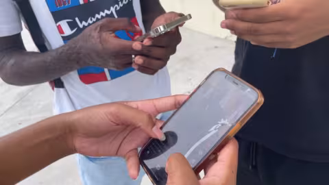 Lutte contre le cyber harcèlement des élèves à la Réunion : mise en place d’un couvre-feu numérique pour les élèves harceleurs de 18h à 8h du matin