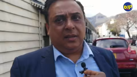 Prestation de Sherry Singh sur une radio privée hier : ‘Li enn tres bon acter, mais film la fek commencer, nou atan nou gueter !’ lance Samad Goolamaully…