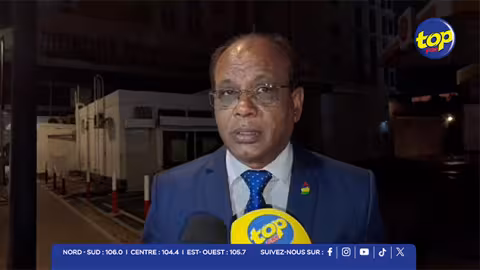 Au CCID : le ministre Ajay Gunness porte plainte contre l'activiste Raouf Khodabocus