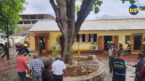 Incendie dans le bâtiment hébergeant le bureau de la Commission électorale à Rodrigues : un court-circuit serait à l'origine du feu