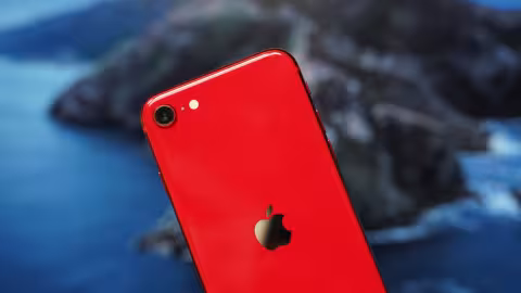 Avec iOS 14, Apple vous permet de remplacer Safari par d’autres apps, dont Google Chrome et Mozilla Firefox, comme navigateur par défaut de votre iPhone