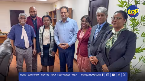 la Commissaire Agathe rencontre les ministres Ameer Meea et Navarre-Marie