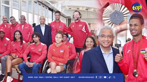 Jeux Paralympiques de Paris : Les athlètes mauriciens accueillis chaleureusement à l’aéroport SSR et Rs 1,5 million pour Yovanni Philippe, médaillé de bronze.
