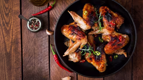 Recette : Ailes de poulet piquantes au four