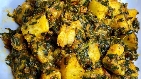 Aloo palak (recette indienne, pommes de terre et épinards)
