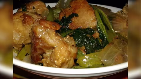 Recette : Poulet au brede “tom pouce “