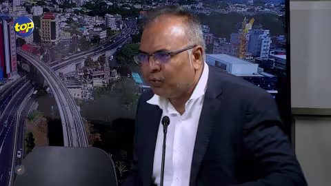 Akil Bissessur attaqué par Pravind Jugnauth lors des congrès : ‘c’est très déplacé de la part de Pravind Jugnauth, sirtou ki Premier minis mo tane dire li ena formation avocat’, lance Sanjeev Teeluckdharry